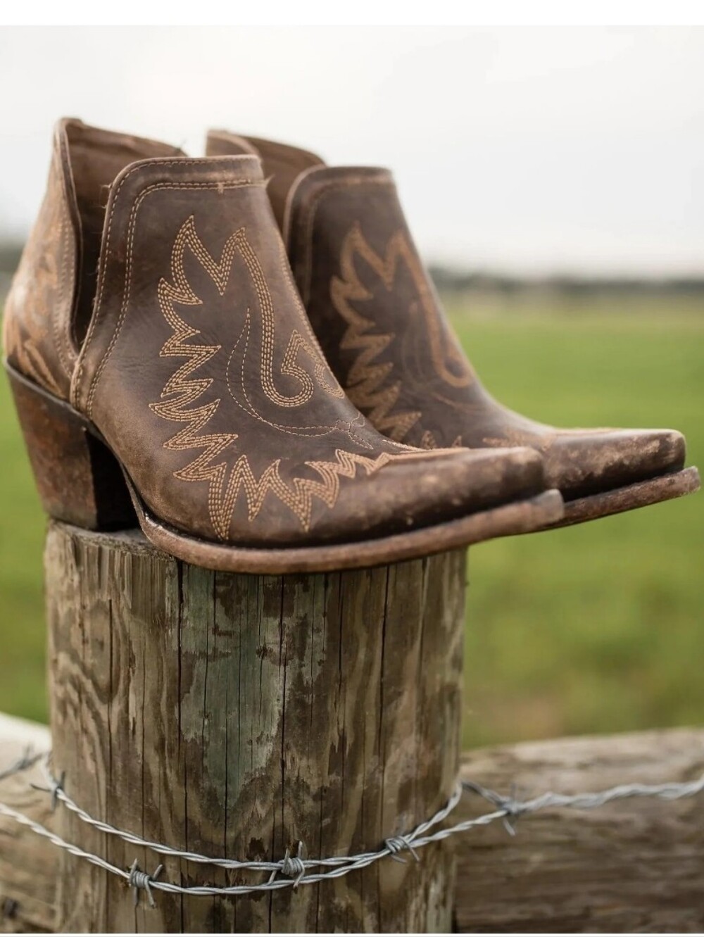 Ariat Dixon Weathered Brown Leather Ankle Cowboy Western Boots Size 9.5